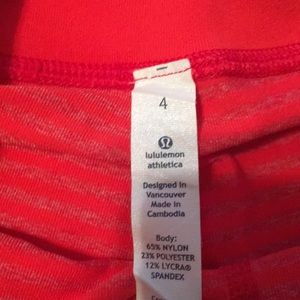 lululemon athletica Pants - Red Lululemon crops size 4 lululemon athletica Pants - Red Lululemon crops size 4